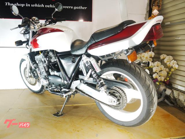 ホンダ ＣＢ１０００Ｓｕｐｅｒ Ｆｏｕｒ ＢＩＧ１ ＳＣ３０ ＫＥＲＫＥＲ社製Ｋ４５マフラー Ｒフェンダーレス キャブレター モデル｜ＪーＤＥＰＯＴ（ジェーデポ）｜新車・中古バイクなら【グーバイク】