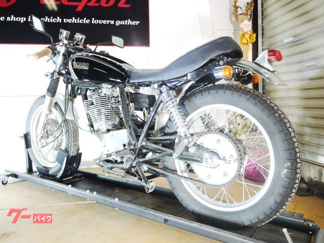 ヤマハ SR400 1JR Fドラムブレーキ 後期型タンク セパハン