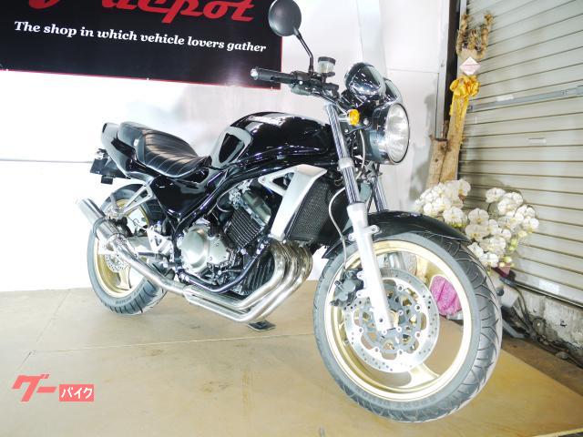 ＢＡＬＩＵＳ　ＺＲ２５０Ａ−５　１９９５年　水冷直４ツインカム　社外マフラー　タックロールシート　キャブレターモデル