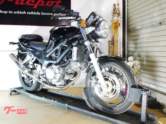 ＳＶ４００　ＶＫ５３Ａ　水冷Ｖツイン　ダブルディスク　後期型最終モデル　キャブレター　オリジナルコンディション