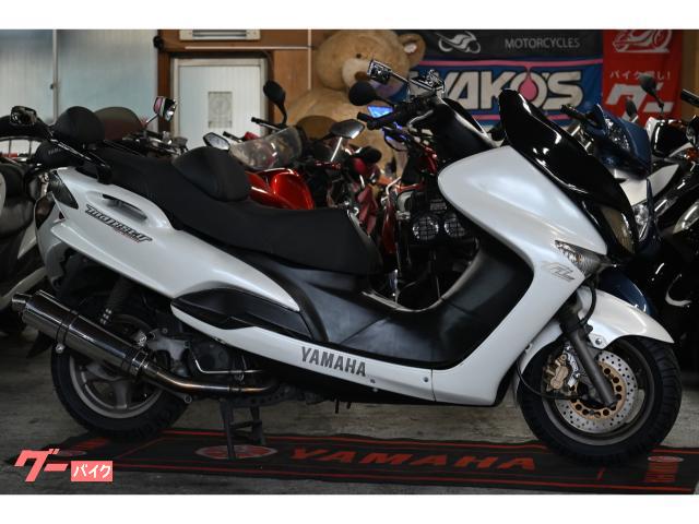 マジェスティ１２５ＦＩ　社外マフラー　前後タイヤ新品　２灯