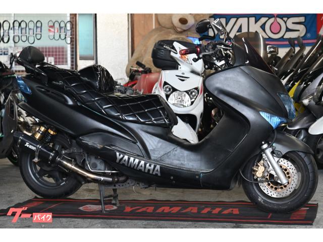 マジェスティ１２５ＦＩ　アクラポマフラー　バーハン　ローダウン