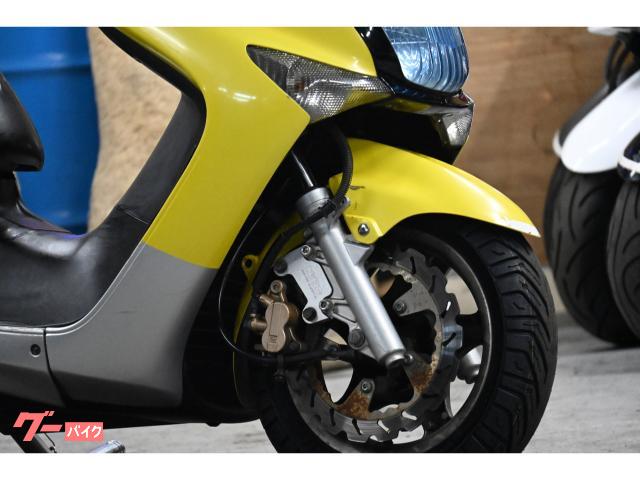 マジェスティ125　FI　4スト　タイヤ前後山有り　サイドスタンド付き　ガソリン満タン マジェスティ125 FI 4スト タイヤ前後山有り サイドスタンド付き