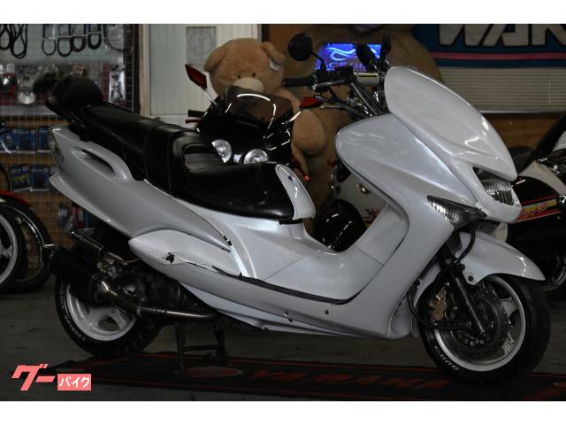 マジェスティ１２５ＦＩ　バーハン化　社外マフラー