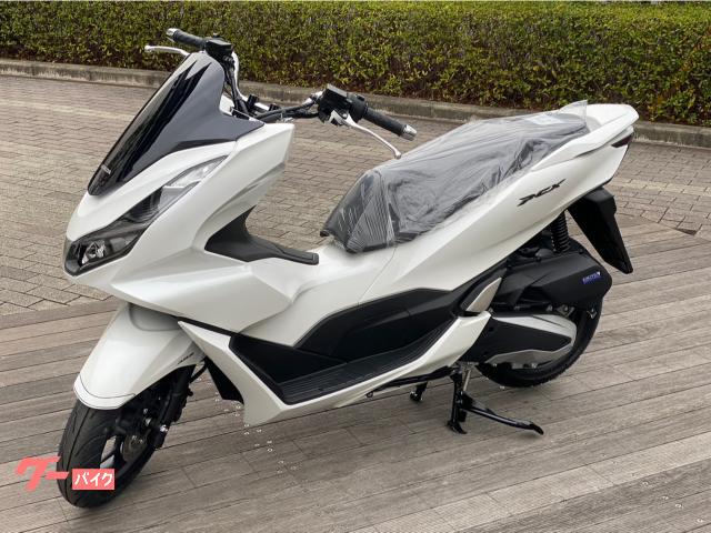 ＰＣＸ１２５　白　最新型　２０２３年式モデル