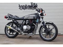 カワサキ　Ｚ４００Ｊ　鏡面ブラックカラー　社外品オイルクーラー　オーダー製ダブルアンコ抜きシート　ＲＰＭ管　ＢＥＥＴ　ＵＰハンドル