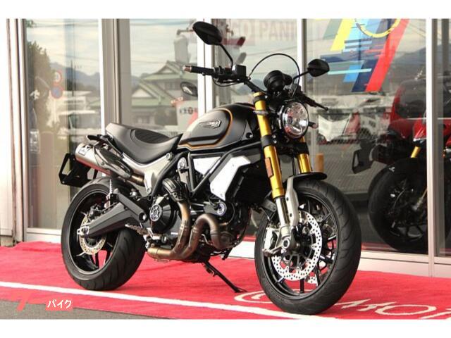 DUCATI イモラ ハイスロット アルミ削り出しカバー スクリーニングされた