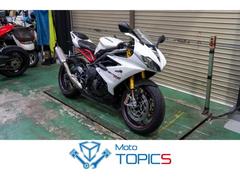 ＴＲＩＵＭＰＨ　デイトナ６７５Ｒ　クイックシフター　カーボン　フェンダーレス　ＥＴＣ　純ＯＰウィンカー　エンジンカバー　前後オーリンズ