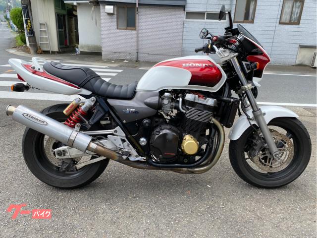 ＣＢ１３００Ｓｕｐｅｒ　Ｆｏｕｒ　ストライカーマフラー　フェンダーレス　ＥＴＣ　社外ビキニカウル