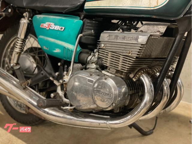 SUZUKI GT380 オートバイ ミニチュアモデル グリーン SUZUKI GT380 初期型モデル レストア中 納期未定