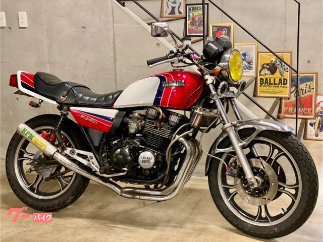 ＸＪ４００　ホワイトレッドＹＳＰカラー　ＶＦハンドル　マーシャル　アールスオイルクーラー　ＲＰＭ　タックロールシート