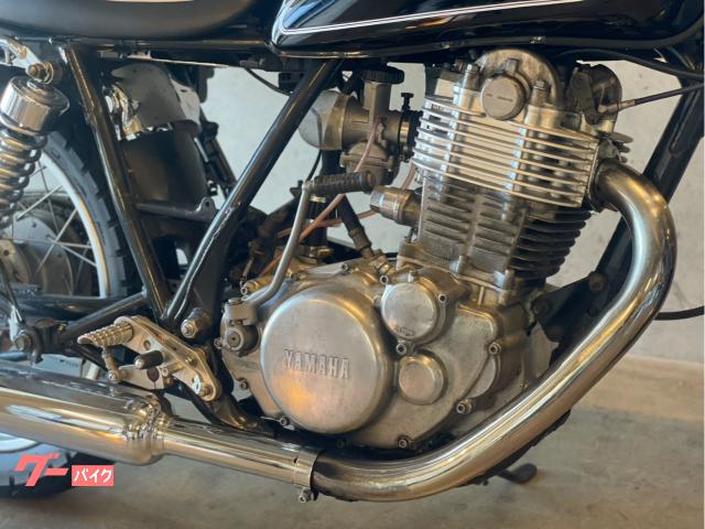 ヤマハ SR400 ブラック 空冷単気筒 セパハン バックステップ