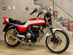 ホンダ　ＣＢ４００Ｎ　ホワイトレッド　中部限定カラー　シート張り替え新品　メッキマフラー新品　ハンドル・ワイヤー類新品　羽テール