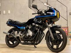 ホンダ　ＣＢＸ５５０Ｆインテグラ　ブラックブルー　社外４−２−１マフラー　タックロールシート　スモークテール　Ｒフェンダーレス