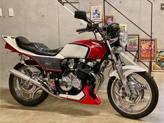 ホンダ　ＣＢＸ５５０Ｆ　ＢＥＥＴバックステップ　エンジンメッキパーツ　同色アンダーカウル　４−２−１マフラー　メーターアップ　インテグラ