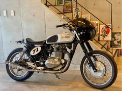 カワサキ　エストレヤカスタム　シルバー　ノートンカスタム　ビキニカウル　バックステップ　トランペットマフラー　シングルシート