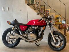 ヤマハ　ＸＳ６５０スペシャル　レッド　カフェレーサー　セパレートハンドル　バックステップ　レーシングタンク　シングルシート