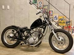 ヤマハ　ＳＲ４００　ブラック　カスタムハンドル　タンク　ショートマフラー　サドルシート　一人乗り仕様