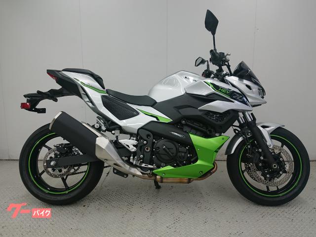 Ｚ７　Ｈｙｂｒｉｄ　ＡＢＳ　２０２５年モデル　メタリックブライトシルバー　フルノーマル