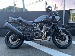 ＨＡＲＬＥＹ−ＤＡＶＩＤＳＯＮ　パンアメリカ１２５０スペシャル　ビビッドブラック　スポーク　２０２４年モデル