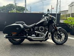 ＨＡＲＬＥＹ−ＤＡＶＩＤＳＯＮ　ＦＬＳＢ　ソフテイル　スポーツグライド　２０２２年モデル　ロングスクリーン　ウィンカーエクステンション　ヒートグリップ　ＥＴＣ