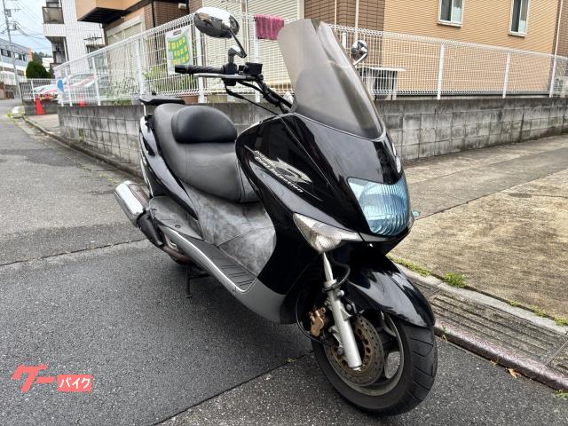 ヤマハマジェスティ１２５　ＦＩ　後期インジェクションモデル　通勤快速　ＧＩＶＩリアボックス取り外し可能　社外サス　バーハン　ＵＳＢ