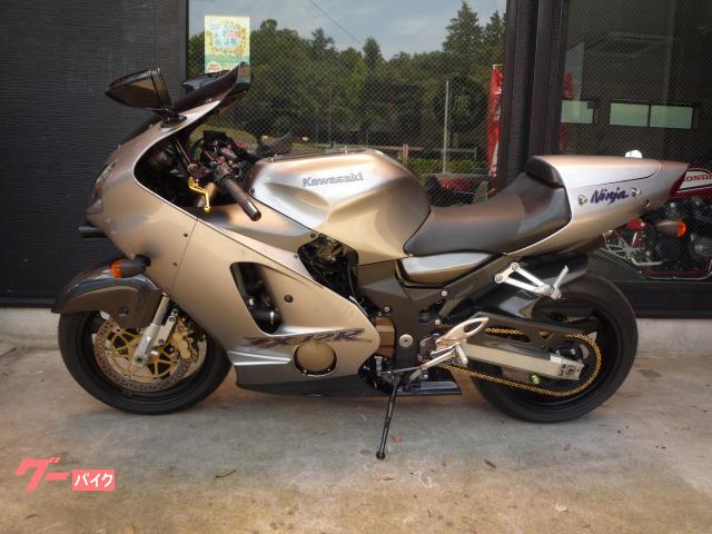 カワサキ Ninja ZX－12R 2000年式 マフラー他カスタム