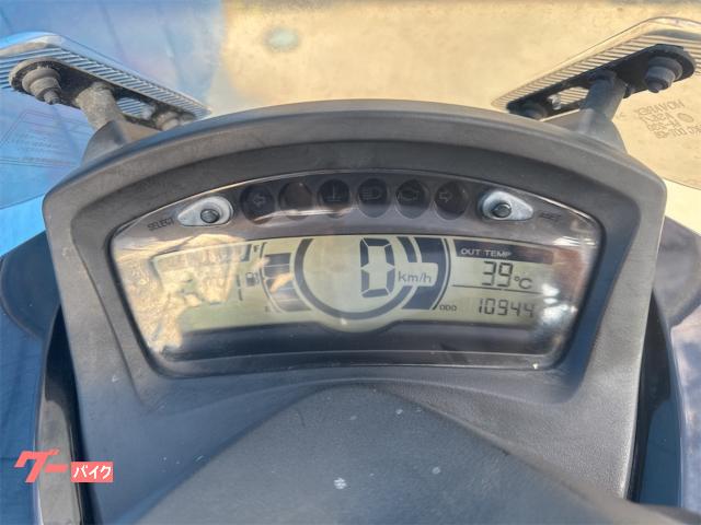ヤマハ トリシティ125 SE82J型 インジェクション搭載 純正キー