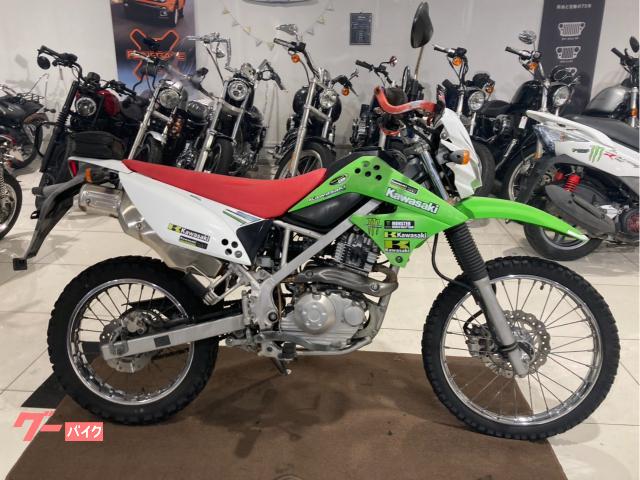 ＫＬＸ１２５　ＬＸ１２５Ｃ　ＬＸ１２５ＣＥ　４ストロークエンジン　フューエルインジェクション　ナックルガード　ＬＥＤヘッドライト