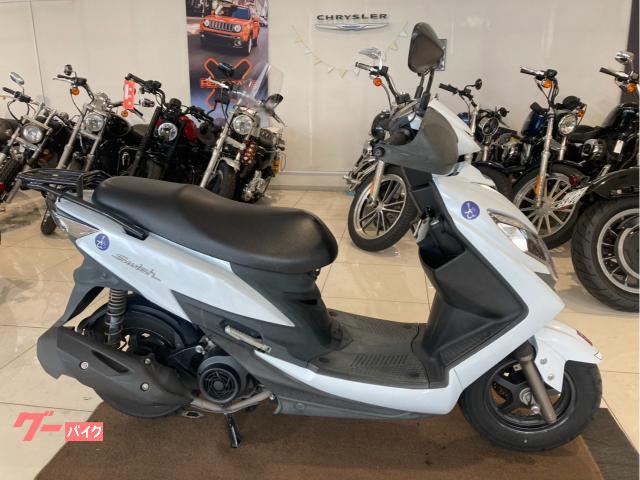 スウィッシュ　ＤＶ１２Ｂ　ＡＦ１１　４ストロークエンジン　フューエルインジェクション　純正グリップヒーター・シートヒーター