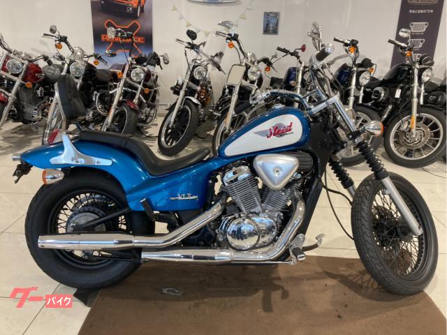 スティード４００　ＮＣ２６　ＮＣ２５Ｅ　４ストロークエンジン　キャブレター　バックレスト