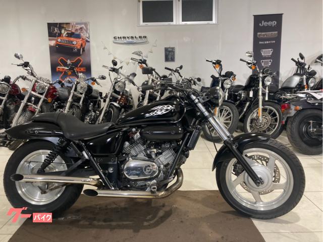 Ｖ−ＴＷＩＮ　ＭＡＧＮＡ　ＭＣ２９　４ストロークエンジン　キャブレター　カスタムウィンカー　カスタムテール　社外マフラー