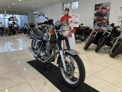 ヤマハ　ＳＲ４００　ＲＨ０３Ｊ　４ストロークエンジン　フューエルインジェクション　ディスクブレーキ