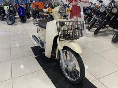 ホンダ　スーパーカブ５０　ＡＡ０９　ＡＡ０４Ｅ　４ストロークエンジン　フューエルインジェクション　フロントカゴ　サイドスタンド
