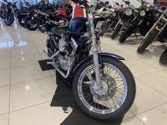 ＨＡＲＬＥＹ−ＤＡＶＩＤＳＯＮ　ＸＬＨ８８３Ｈ　ハガー　４ストロークエンジン　キャブレター　Ｓ＆Ｓエアクリーナー　カスタムメーター　スラッシュカットマフラー