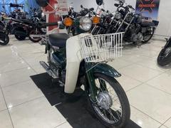 ホンダ　スーパーカブ５０　ＡＡ０１　ＡＡ０２Ｅ　４ストロークエンジン　フューエルインジェクション　Ｆカゴ　サイドスタンド　リアキャリア