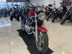 ホンダ　ＶＴＲ２５０　ＭＣ３３　ＭＣ１５Ｅ　４ストロークエンジン　キャブレター　カスタムウィンカー　モリワキマフラー　ディスクブレーキ