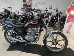 カワサキ　Ｚ２５０ＬＴＤ　ベルトドライブ　ＫＺ２５０Ｗ　４ストロークエンジン　キャブレター　エンジンガード　タンデムバー