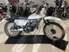スズキ　ＴＳ１８５ＥＲ　ＳＧ１２Ａ　２ストロークエンジン　キャブレター　ナックルガード　リアキャリア