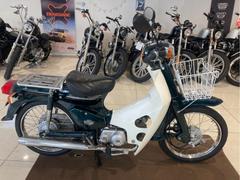 ホンダ　スーパーカブ５０カスタム　Ｃ５０　４ストロークエンジン　キャブレター　フロントカゴ　サイドスタンド　リアキャリア