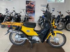 ホンダ　クロスカブ１１０　ＪＡ１０　４ストロークエンジン　フューエルインジェクション　ウィンドウスクリーン　ナックルガード　ＵＳＢポート