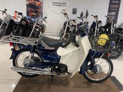 ホンダ　プレスカブ　ＡＡ０１　ＡＡ０２Ｅ　４ストロークエンジン　フューエルインジェクション　フロントカゴ　サイドスタンド　リアキャリア