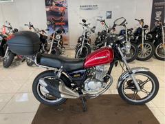スズキ　ＧＮ１２５Ｈ　１５７ＦＭＩ−３　４ストロークエンジン　キャブレター　カスタムウィンカー　カスタムテール　社外マフラー　リアキャリア