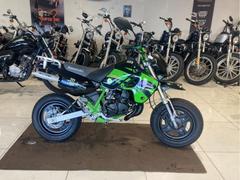 カワサキ　ＫＳＲ−II　ＭＸ０８０Ｂ　ＭＸ０８０ＢＥ　２ストロークエンジン　キャブレター　社外メーター　社外チャンバー　カスタムウィンカー