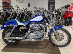 ＨＡＲＬＥＹ−ＤＡＶＩＤＳＯＮ　ＸＬ８８３　４ストロークエンジン　フューエルインジェクション　エンジンガード　社外マフラー