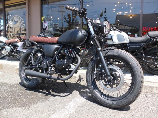 ＭＵＴＴ モングレル１２５ 正規輸入新車 ＭＵＴＴＢＬＡＣＫ｜バイクショップＢＥＡＴ！（ＭＵＴＴ Ｍｏｔｏｒｃｙｃｌｅｓ千葉・ＲＯＹＡＬ  ＥＮＦＩＥＬＤ千葉）｜新車・中古バイクなら【グーバイク】