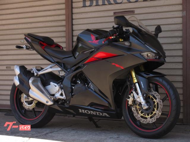ＣＢＲ２５０ＲＲ　ＭＣ５１　２０１７年モデル　ＡＢＳ　フェンダーレス　マルチバー　自賠責保険１２か月付き