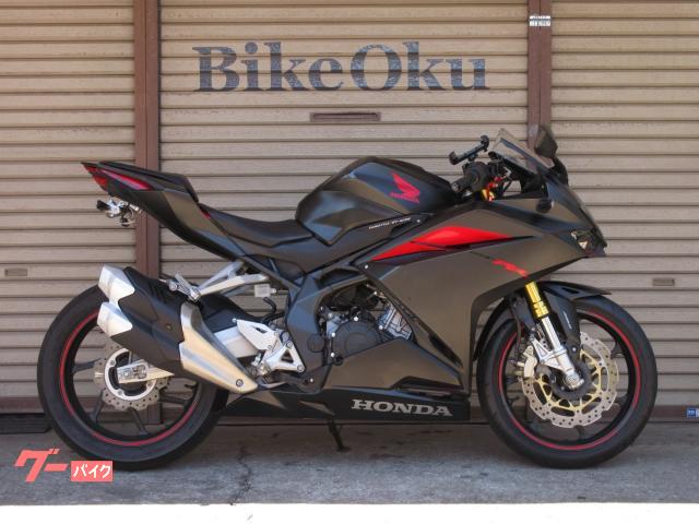 ホンダ(純正) スペシャルシート（アルカンターラ） のパーツレビュー | CBR1000RR-R FIREBLADE SP(やっちん☆彡) | みんカラ CBR純正シート売ります