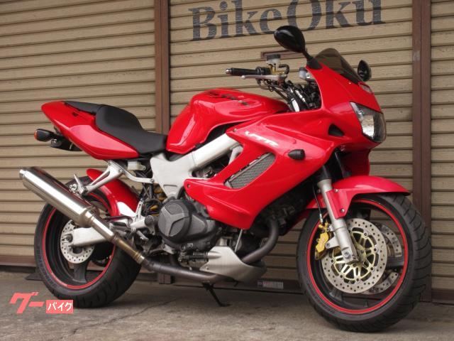 ＶＴＲ１０００Ｆ　ＳＣ３６　１９９７年モデル　バーハンドル仕様　フェンダーレス　車検２年付き