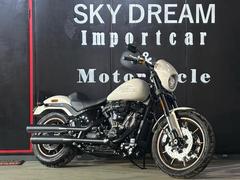 ＨＡＲＬＥＹ−ＤＡＶＩＤＳＯＮ　ＦＸＬＲＳ　ソフテイル　ローライダーＳ　１９２０ｃｃ　１１７ｃｉ　Ｍ８　２人乗り登録　ＬＥＤライト　ＡＢＳ
